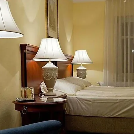 Huber Hotel 3*